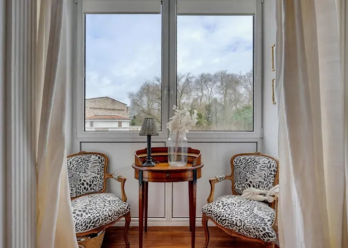 Ondarreta Stays With Independent Entrance Homestay