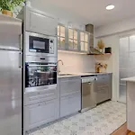 Ondarreta With Independent Entrance Homestay San Sebastian