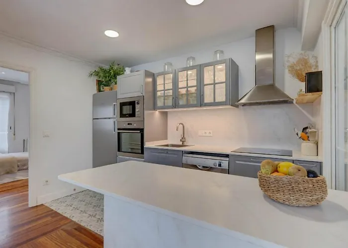 Ondarreta Stays With Independent Entrance * San Sebastian