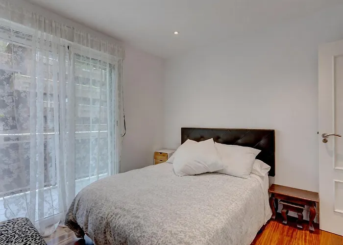 Ondarreta Stays With Independent Entrance * San Sebastian