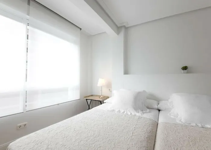 Homestay Ondarreta Stays With Independent Entrance